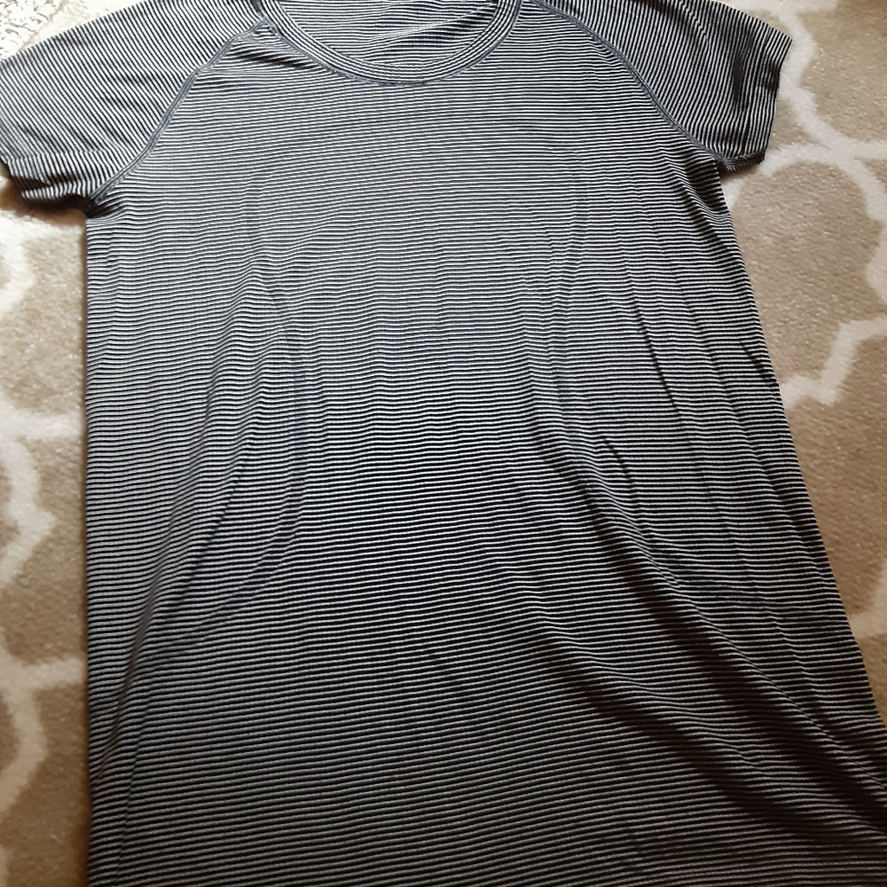 Lululemon Swiftly Tech Hyper Stripe Black Shirt Sold!!! - Picture 11 of 12